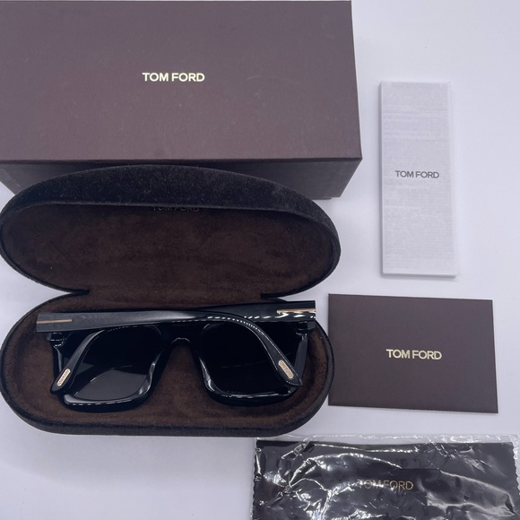 Tomford - Picture 3 of 11